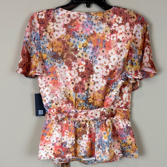 Guess Ferra Daisies Floral Print Short Sleeve Wrap Top w/ Material Belt Tie NWT - Picture 6 of 16